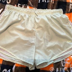 XL like green nike shorts